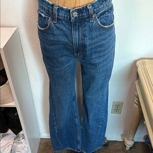 Abercrombie & Fitch High Rise 90’s Relaxed Jean
